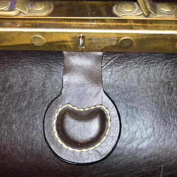 The Doctor’s Bag - Picture 15 of 17